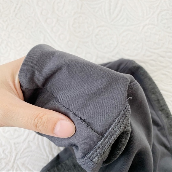 Vuori Women's‎ Asymmetric Block Leggings - Picture 4 of 7